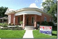 Land Listing Agent Photo
