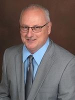 Land Listing Agent Photo