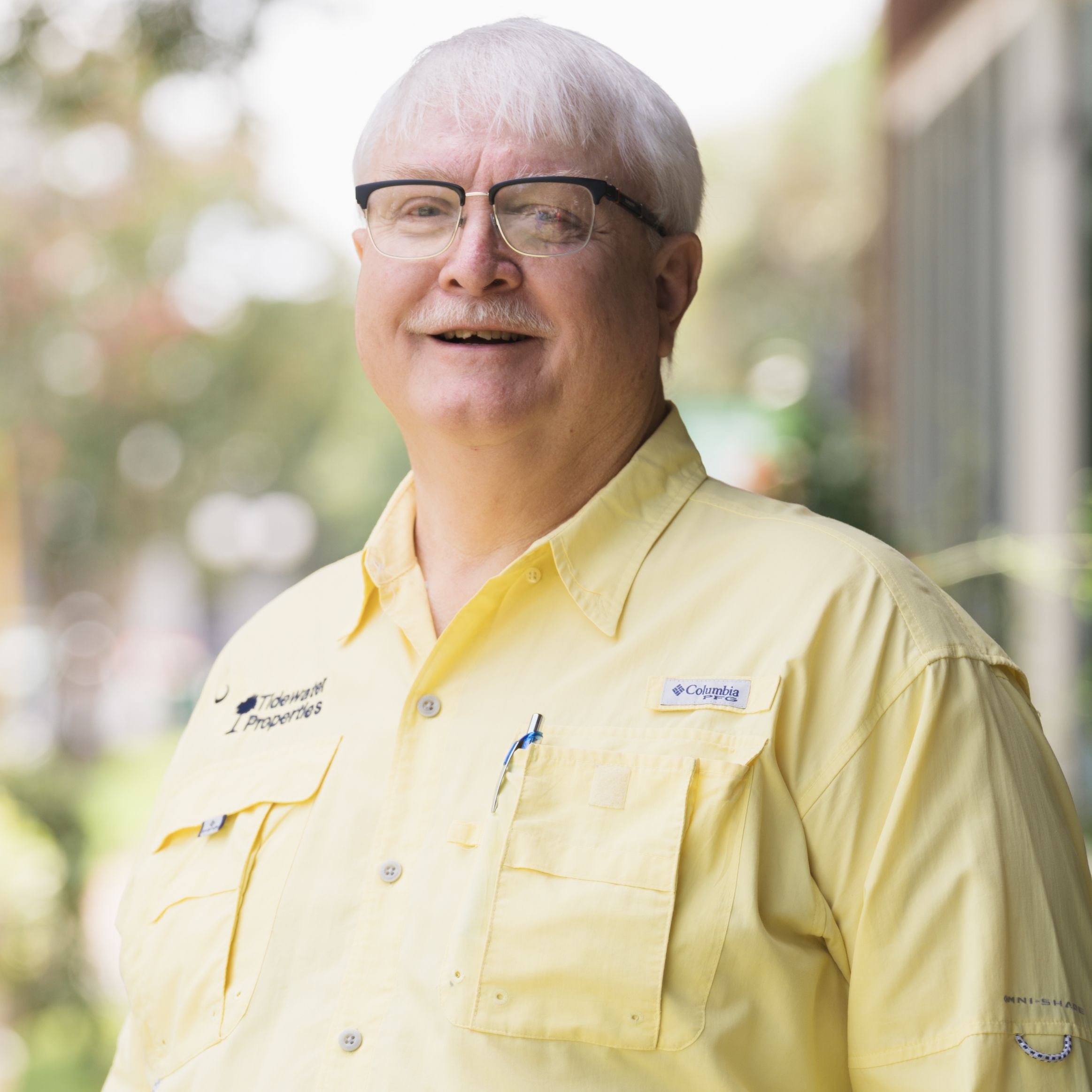 Land Listing Agent Photo