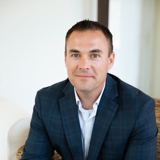 Land Listing Agent Photo