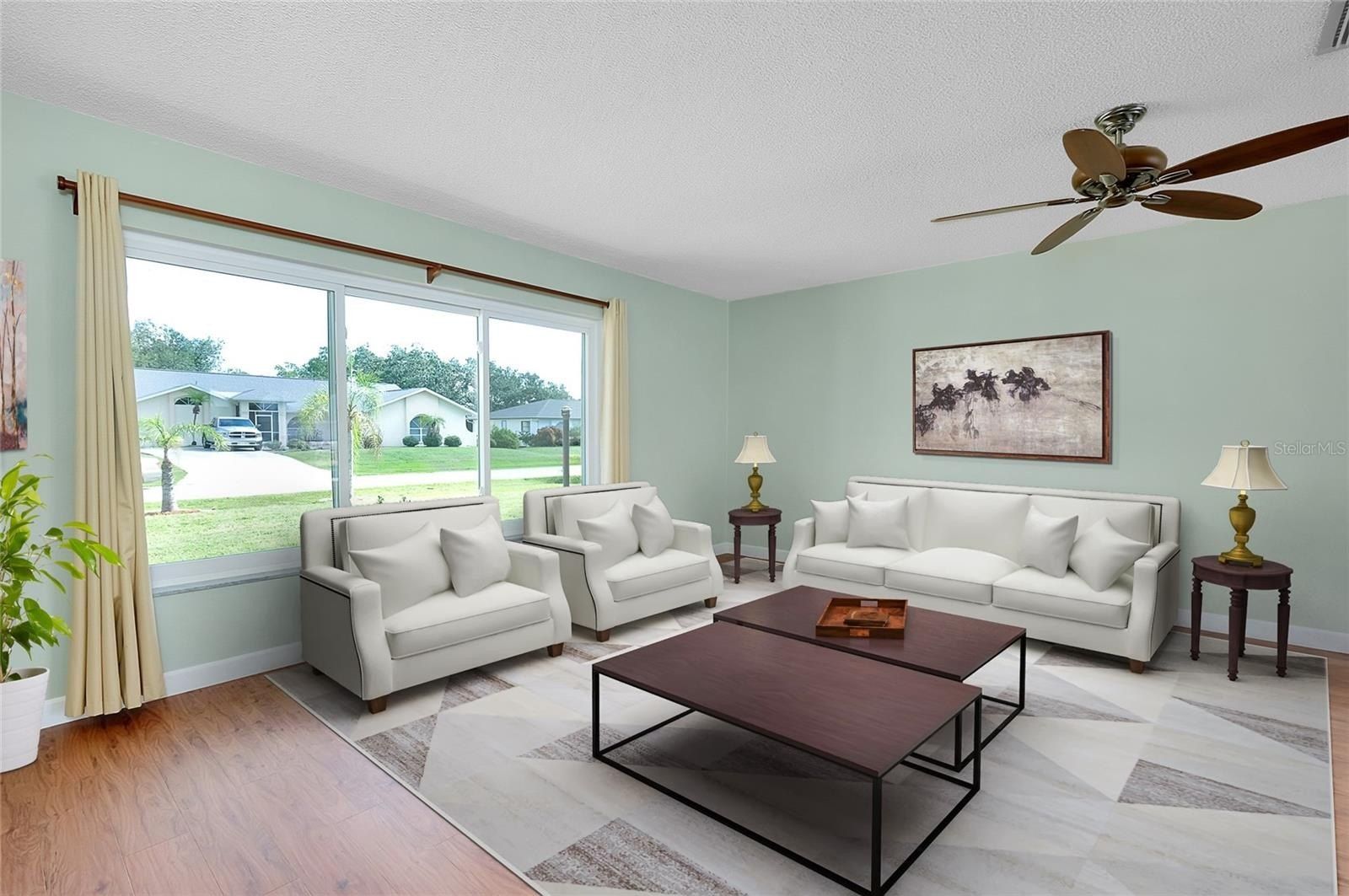 Land Listing Agent Photo