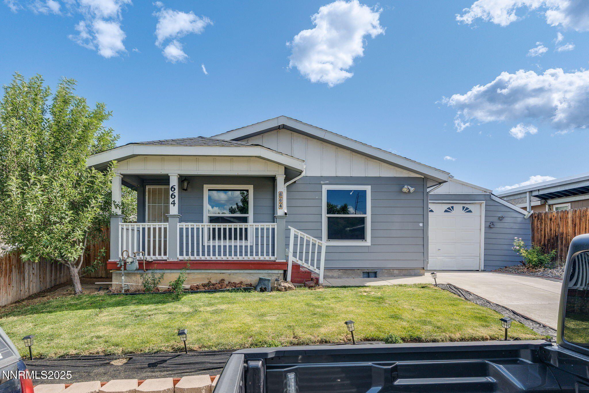 Land Listing Agent Photo