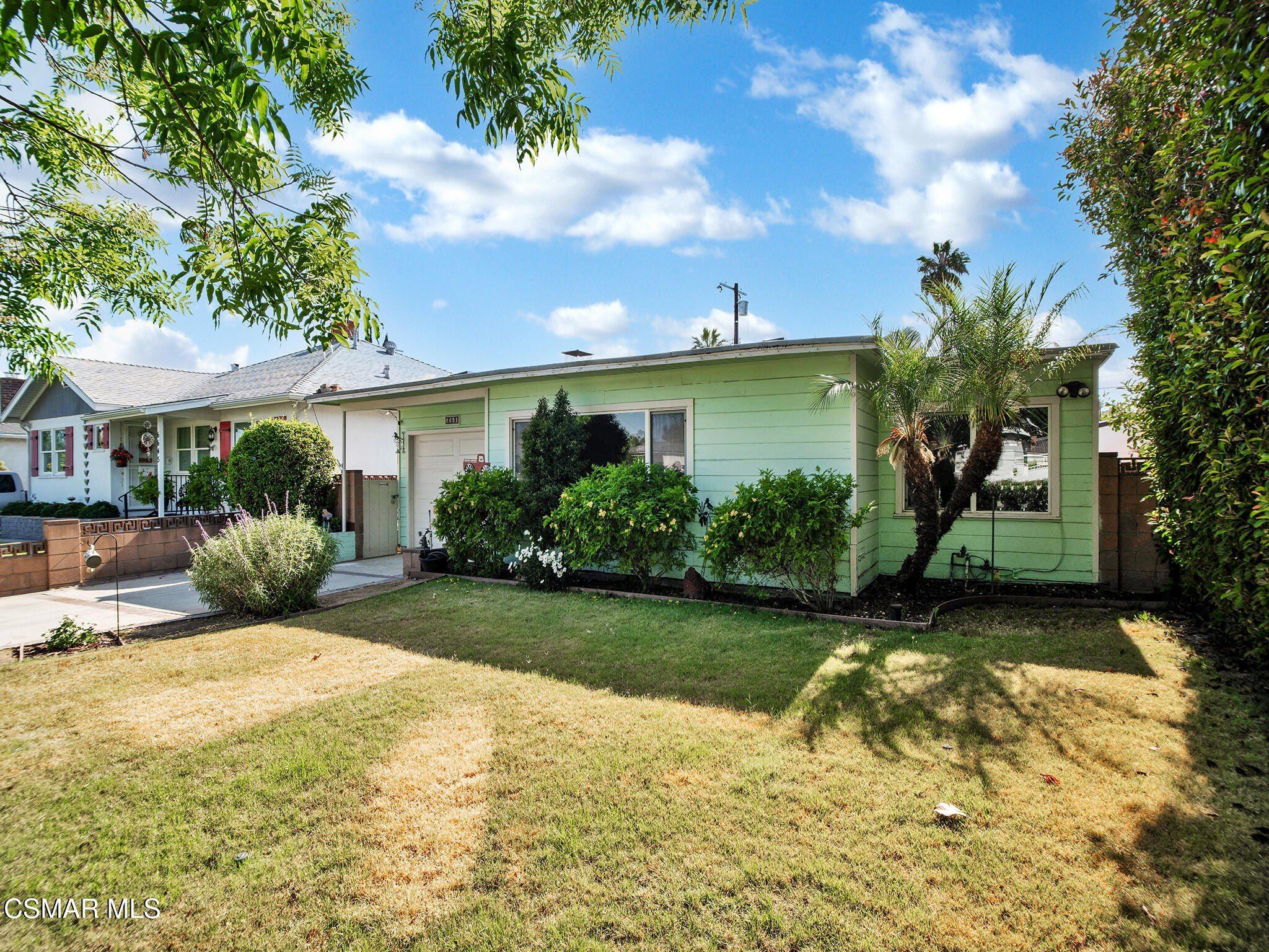 Land Listing Agent Photo
