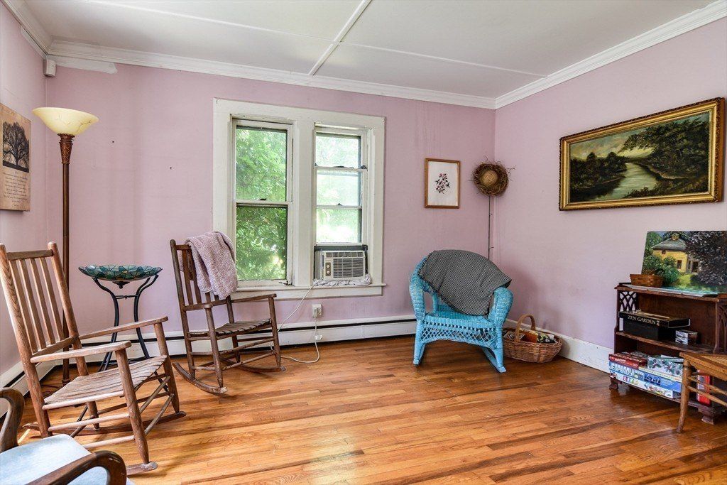 Land Listing Agent Photo
