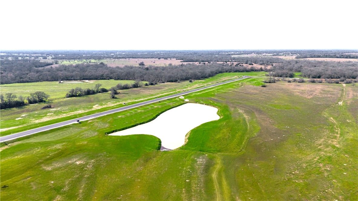 Land Listing Agent Photo