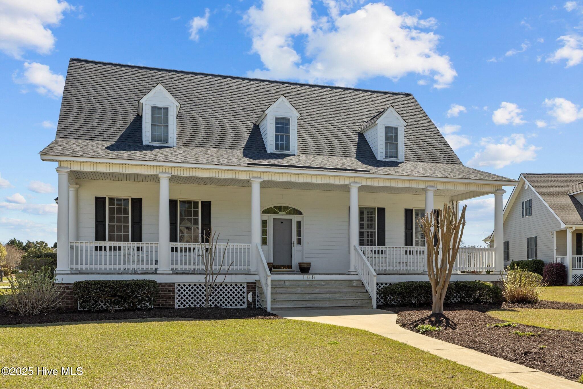 Land Listing Agent Photo