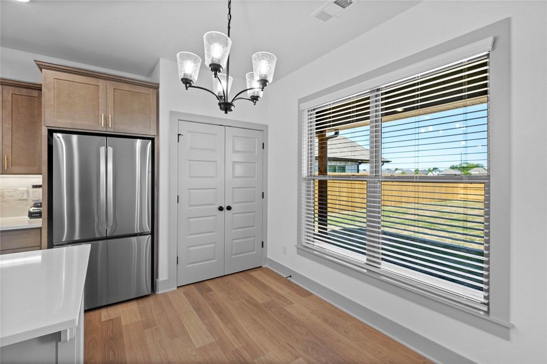 Land Listing Agent Photo
