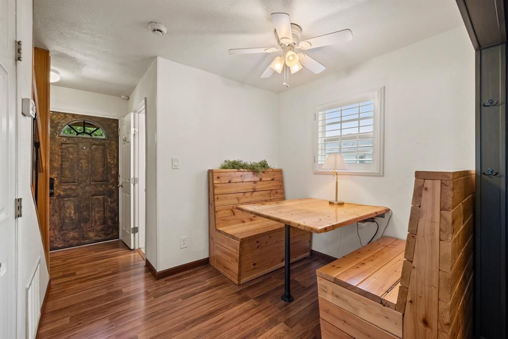 Land Listing Agent Photo