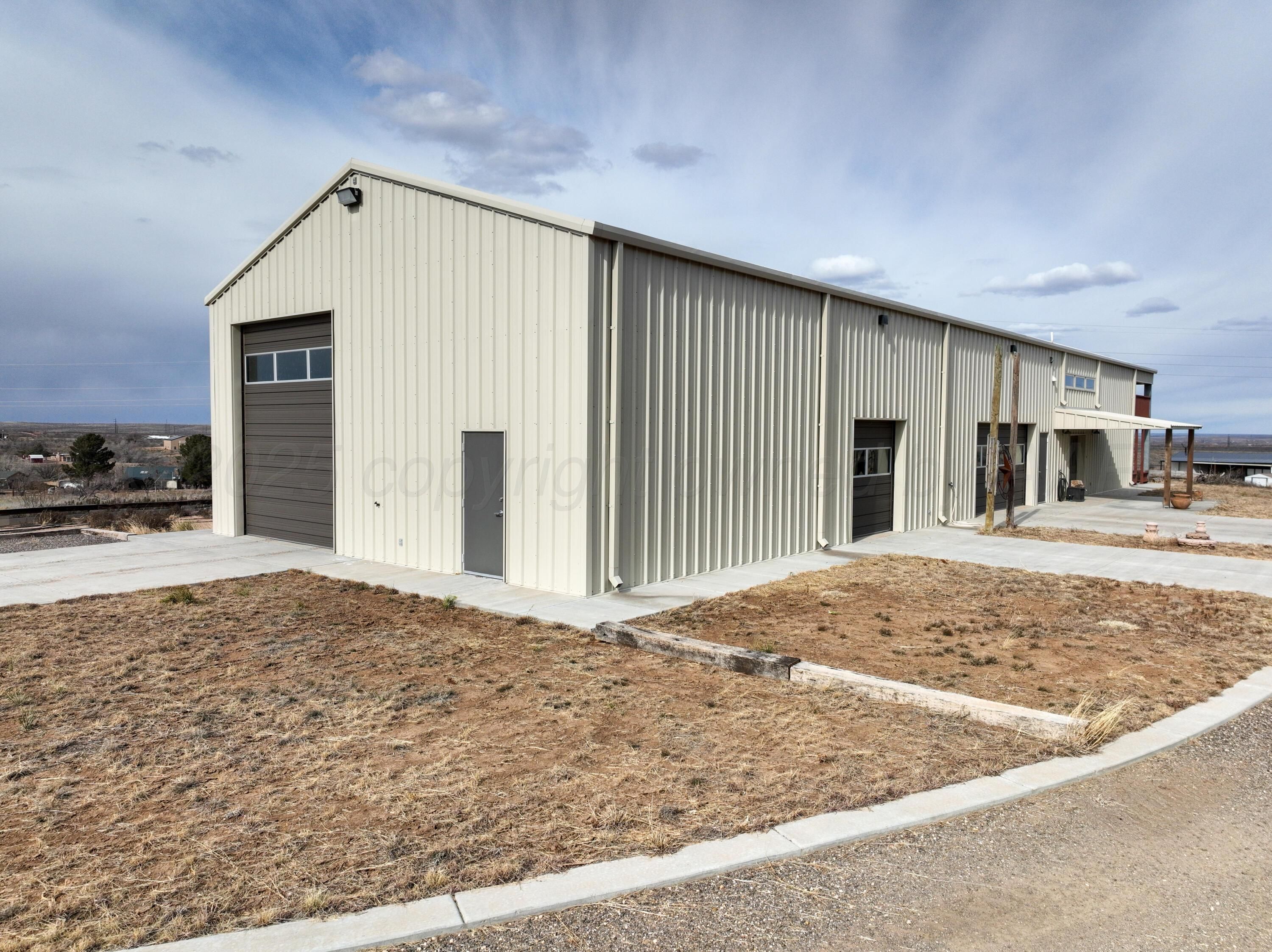 Land Listing Agent Photo