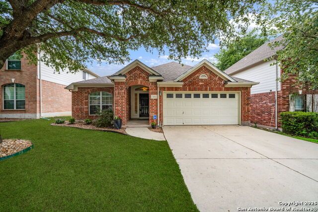 Land Listing Agent Photo