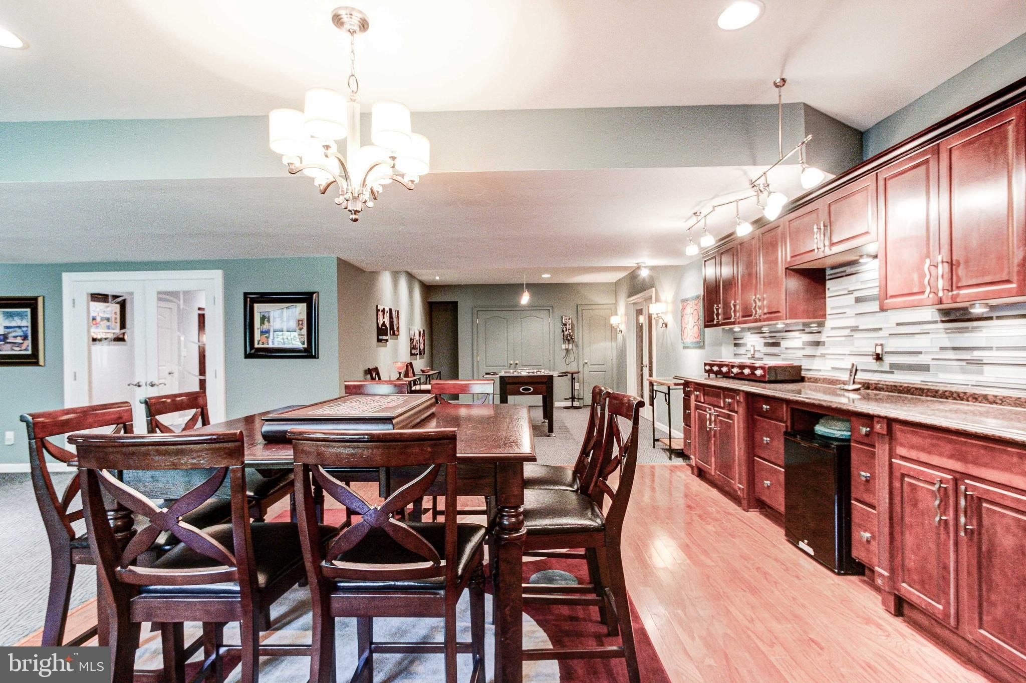 Land Listing Agent Photo