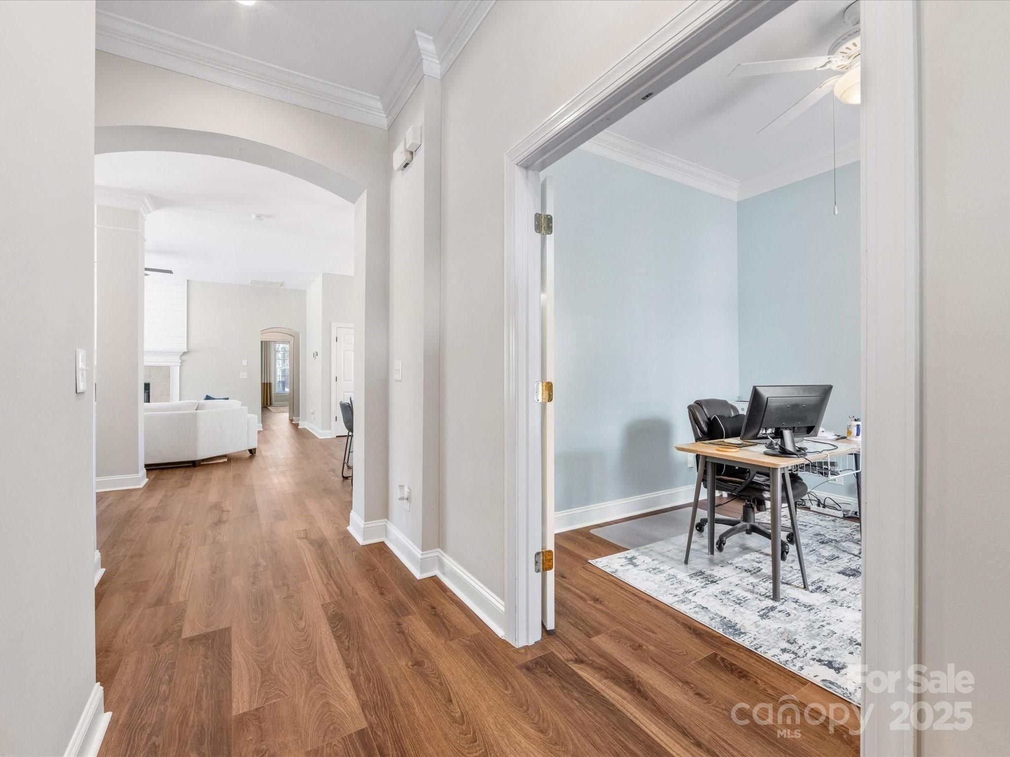 Land Listing Agent Photo
