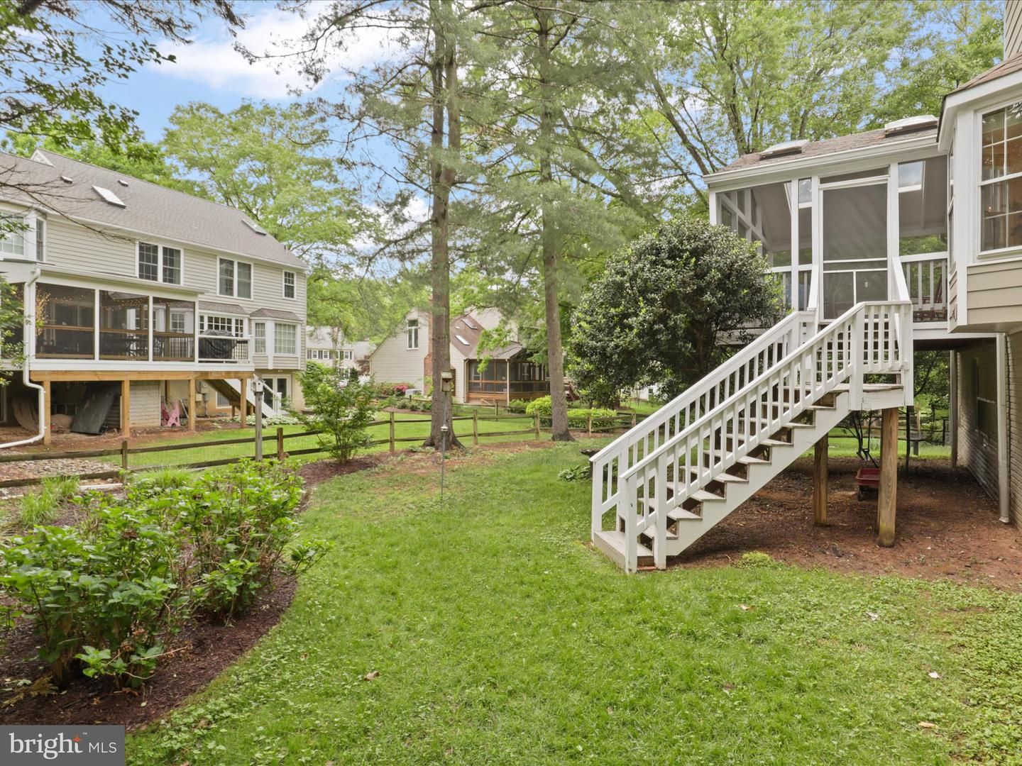 Land Listing Agent Photo