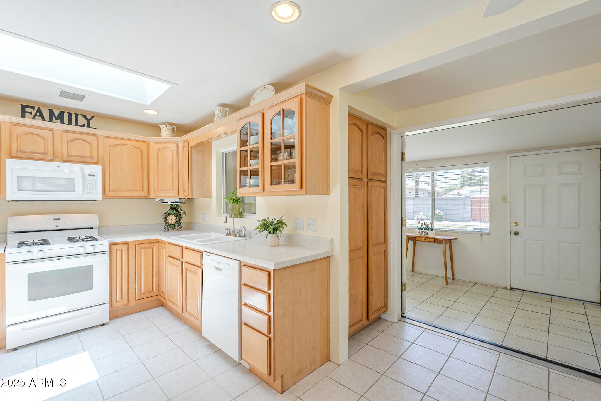 Land Listing Agent Photo