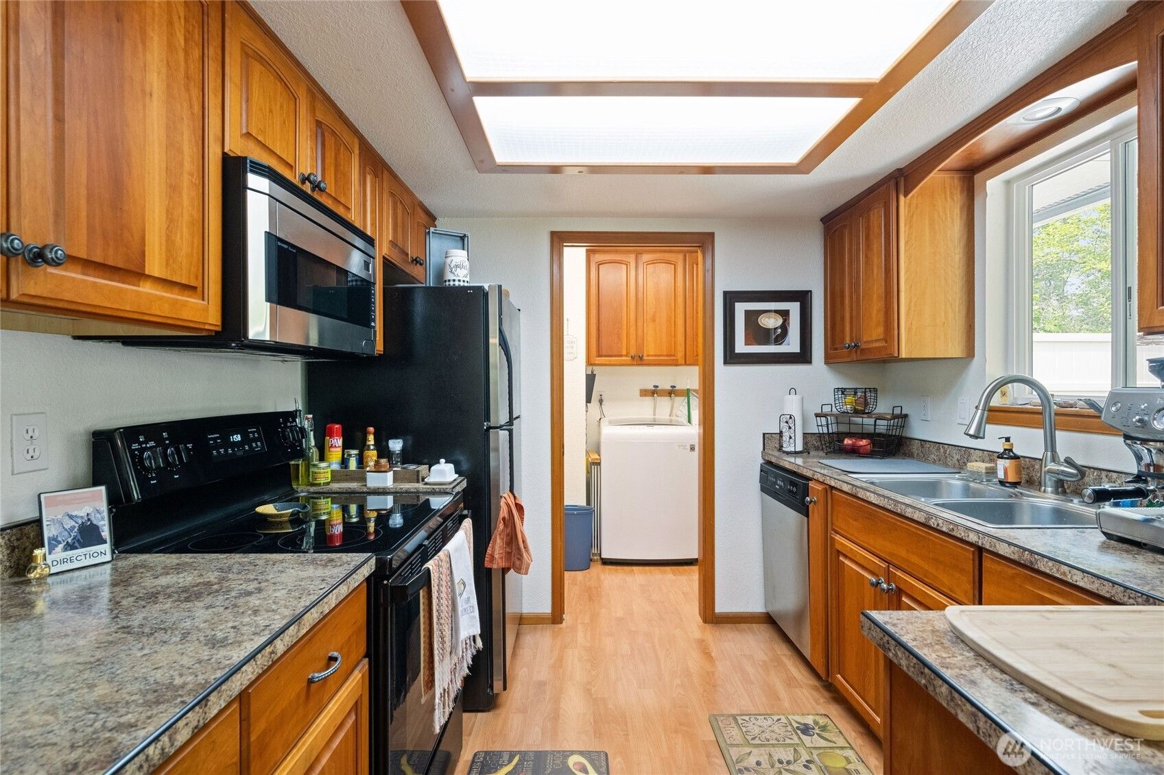 Land Listing Agent Photo