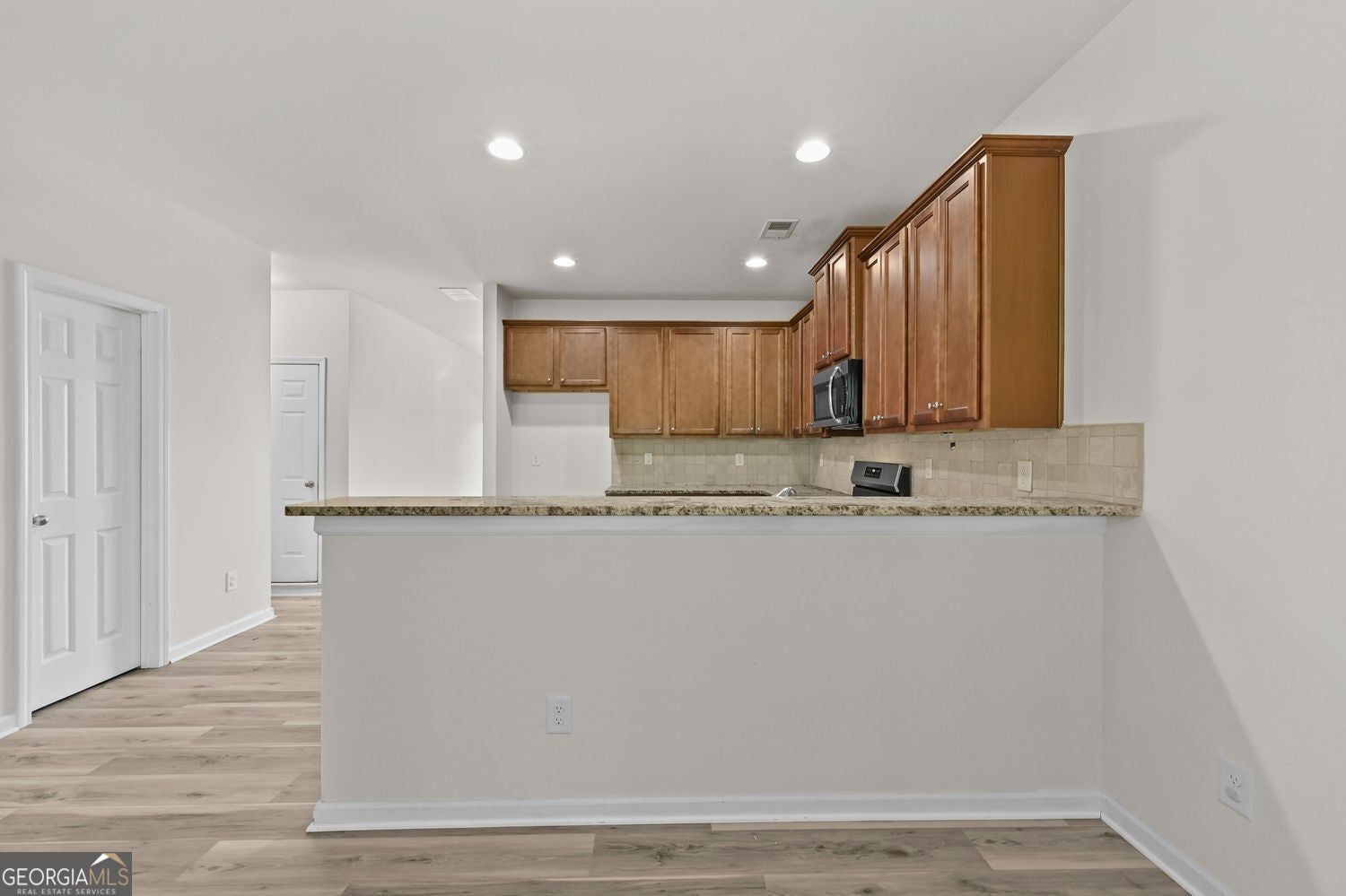 Land Listing Agent Photo