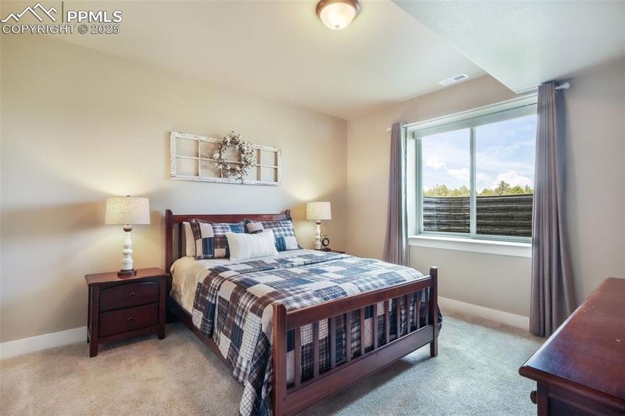 Land Listing Agent Photo