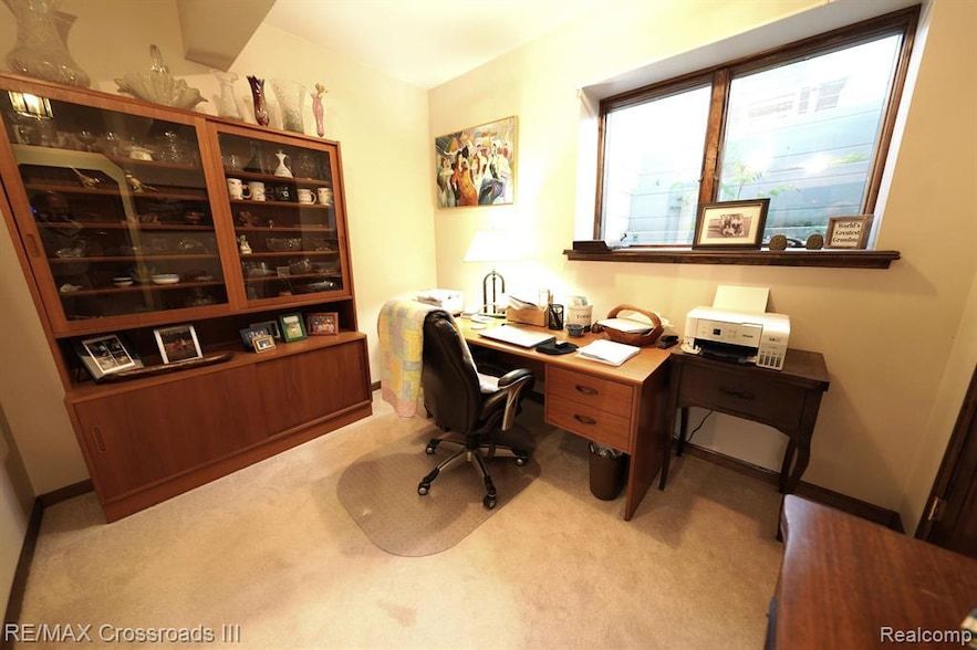 Land Listing Agent Photo