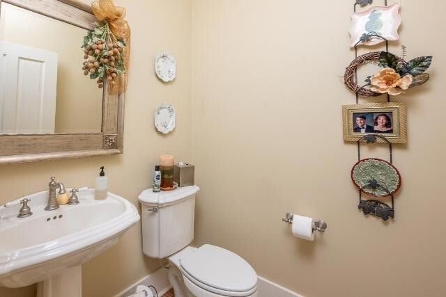 Land Listing Agent Photo