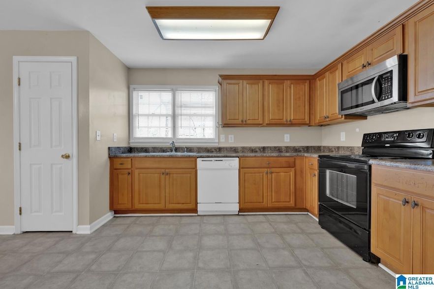 Land Listing Agent Photo