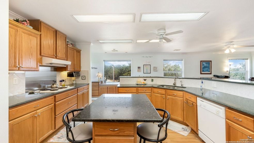 Land Listing Agent Photo