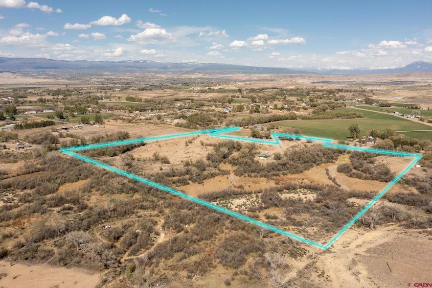 Land Listing Agent Photo