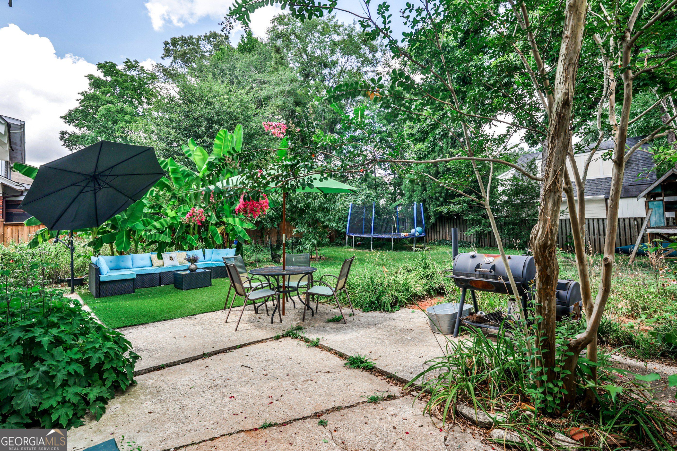 Land Listing Agent Photo