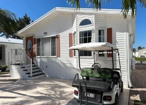 Land Listing Agent Photo