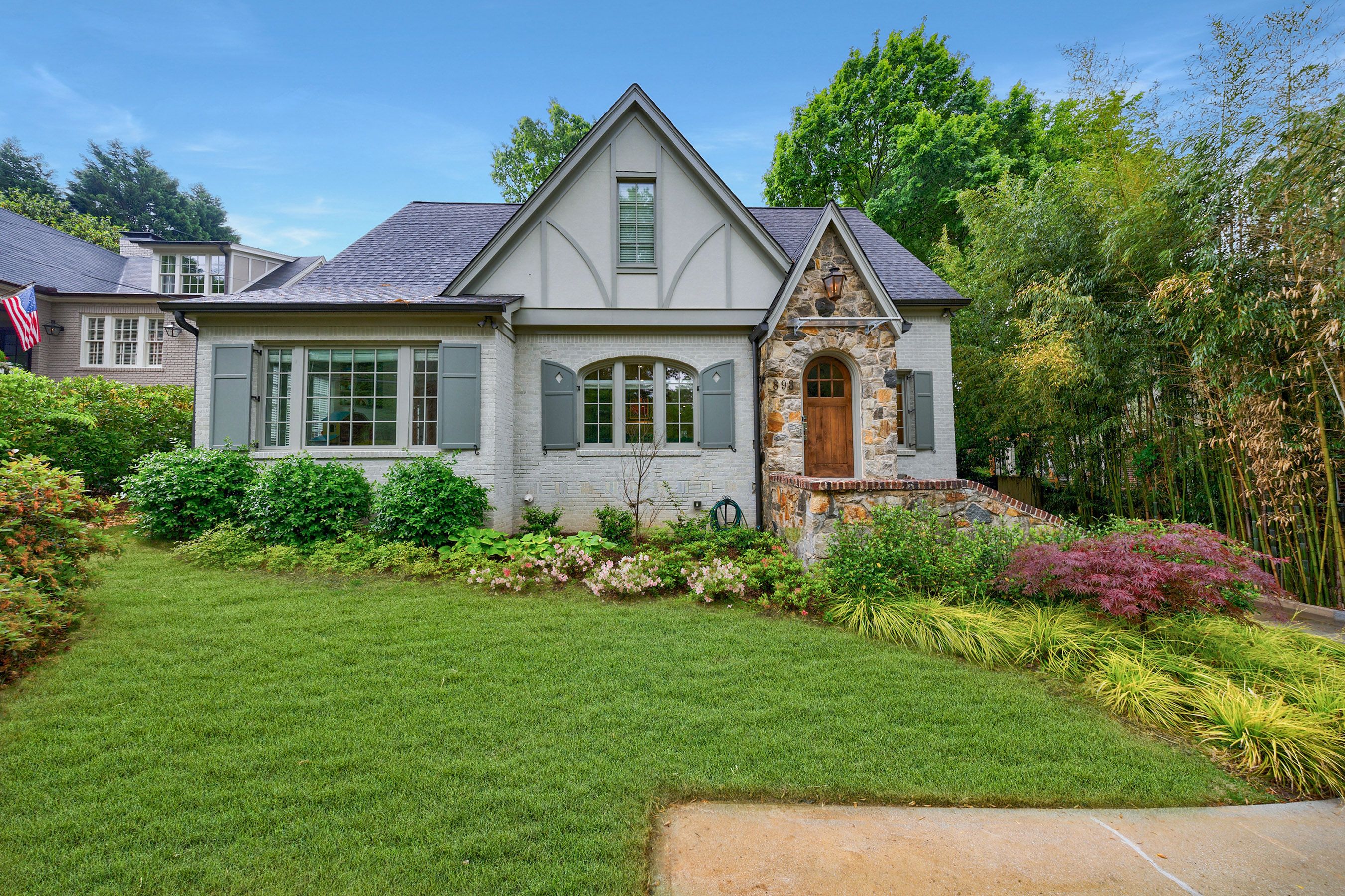 Land Listing Agent Photo