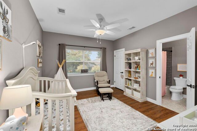 Land Listing Agent Photo