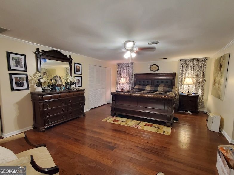 Land Listing Agent Photo