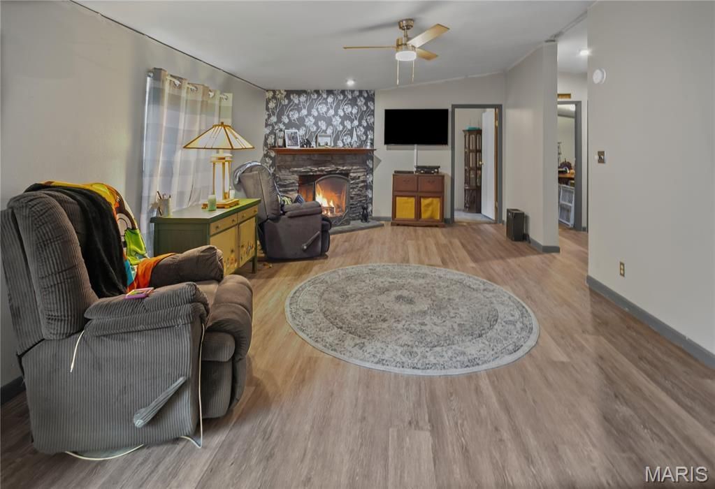 Land Listing Agent Photo