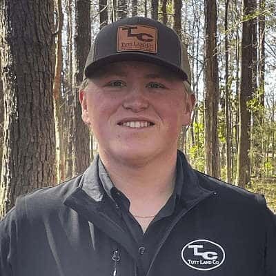 Land Listing Agent Photo