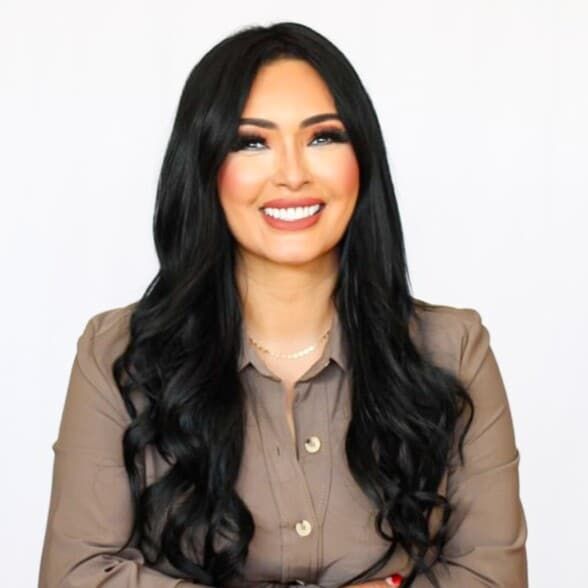 Land Listing Agent Photo