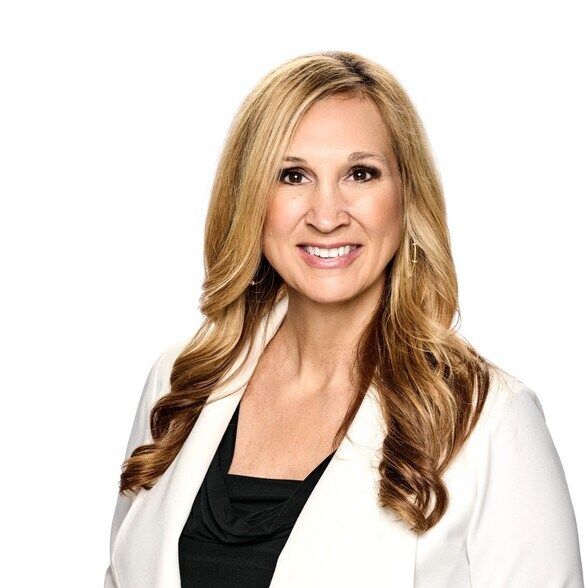 Land Listing Agent Photo
