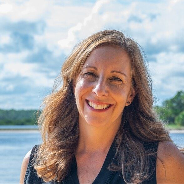Land Listing Agent Photo