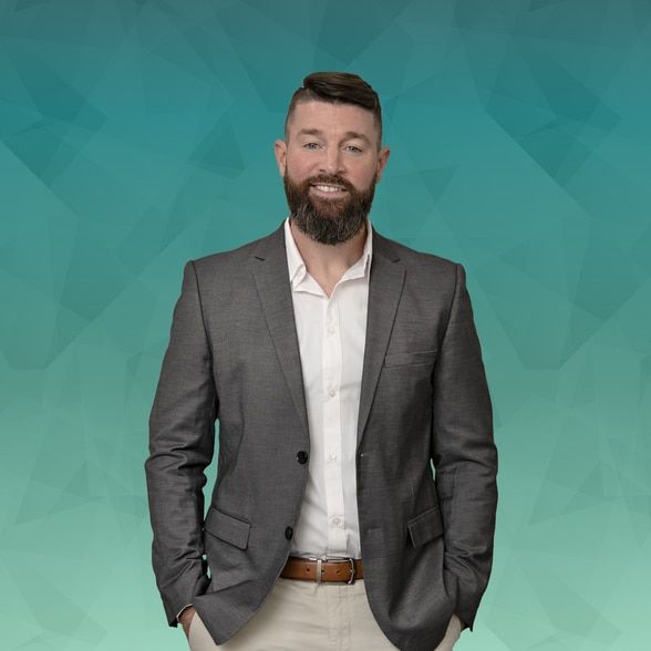 Land Listing Agent Photo