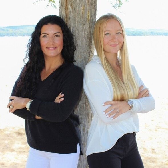 Land Listing Agent Photo