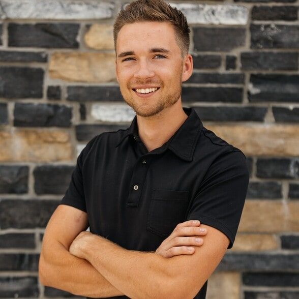 Land Listing Agent Photo