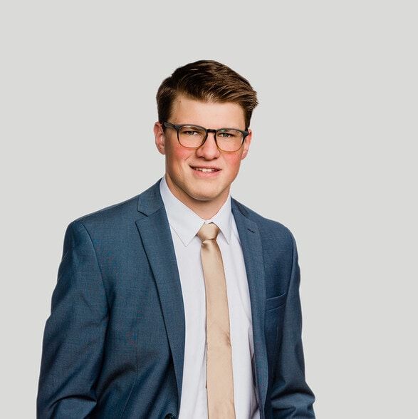 Land Listing Agent Photo
