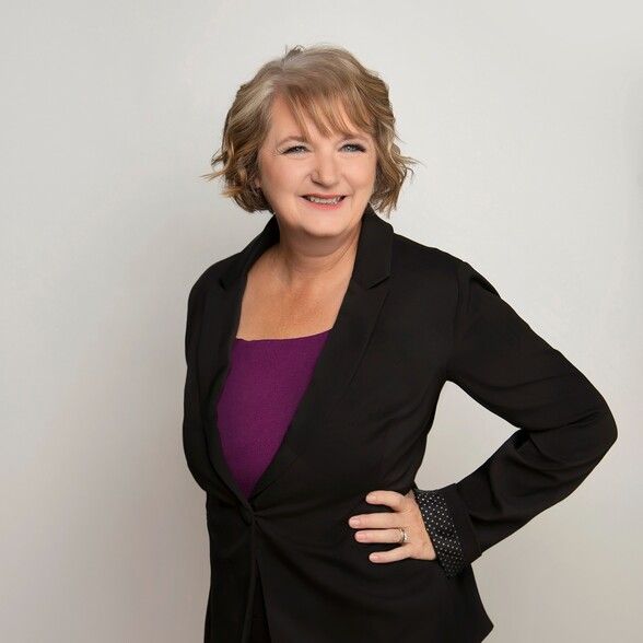 Land Listing Agent Photo