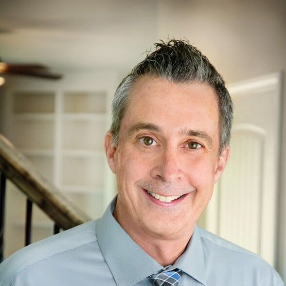 Land Listing Agent Photo