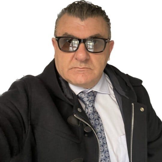 Land Listing Agent Photo