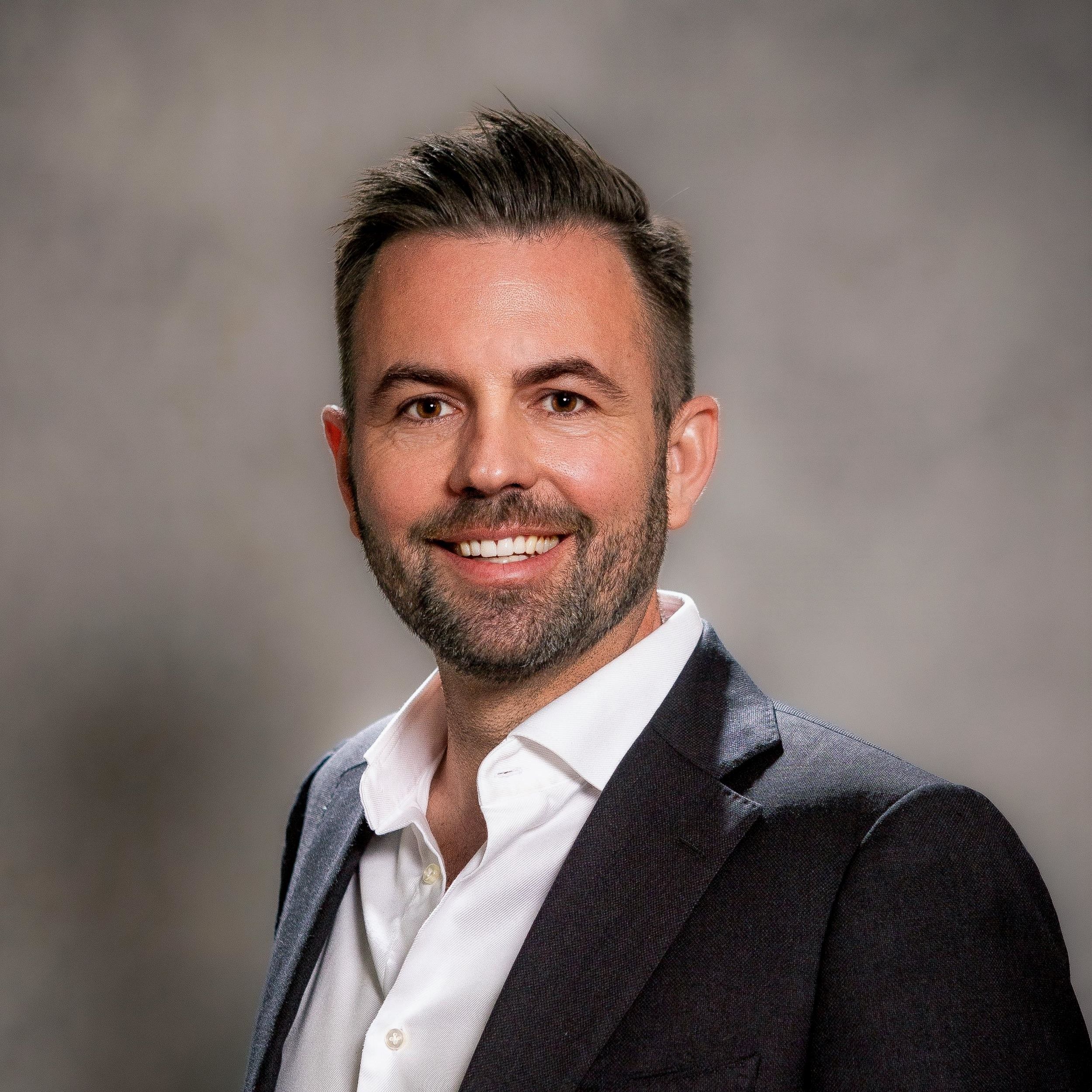 Land Listing Agent Photo