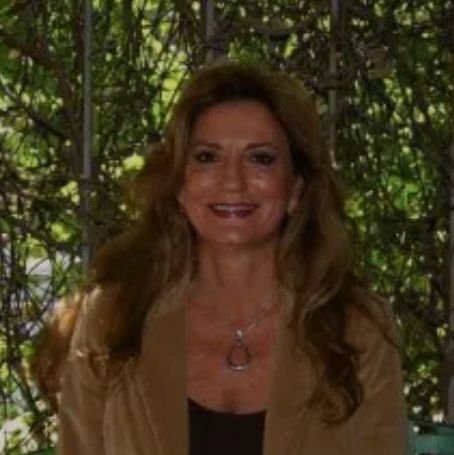 Land Listing Agent Photo