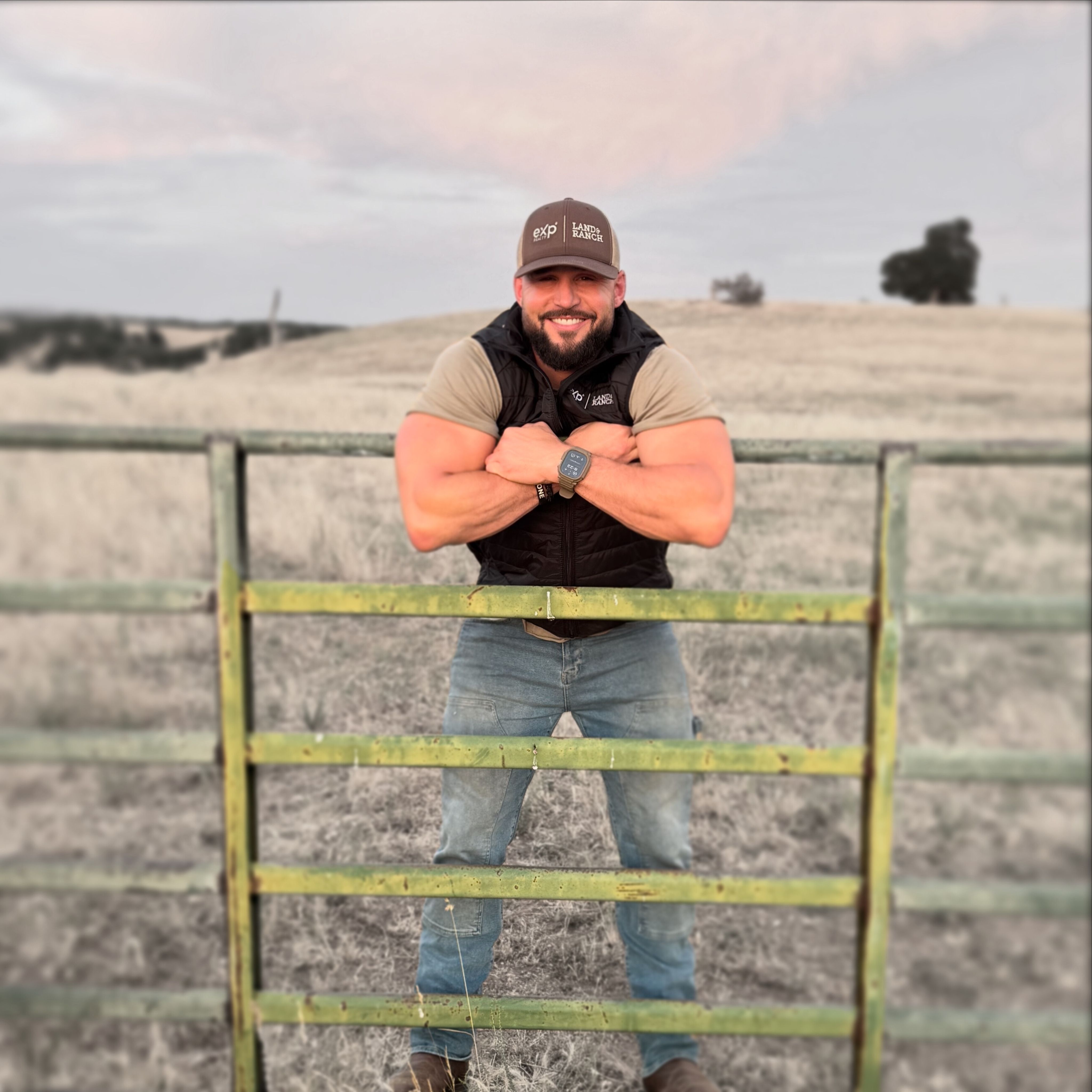 Land Listing Agent Photo