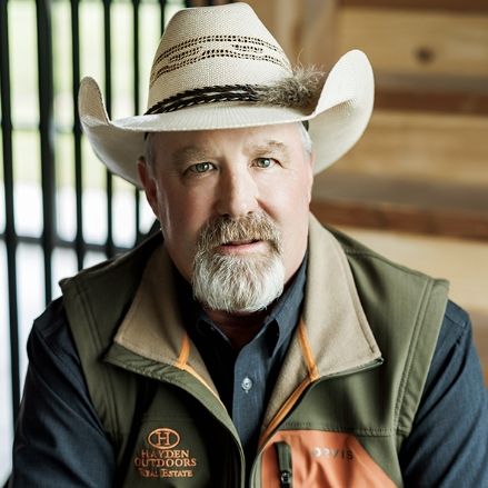 Land Listing Agent Photo