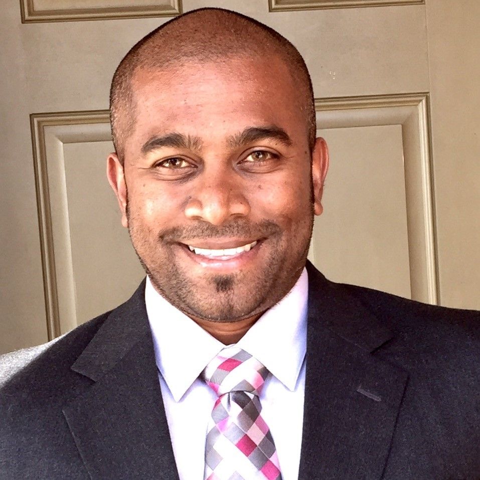 Land Listing Agent Photo