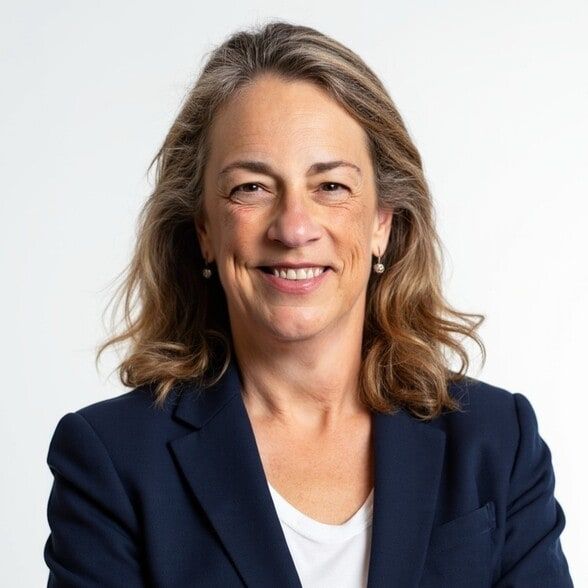 Land Listing Agent Photo