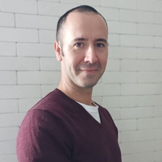 Land Listing Agent Photo